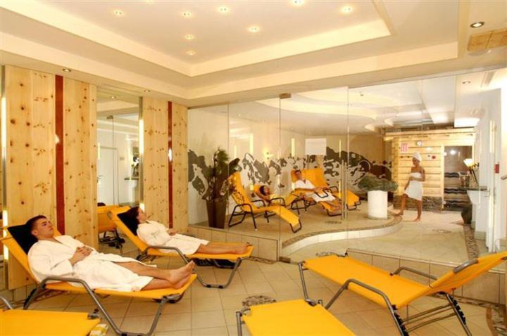 Hotel Kristall B&B Ischgl Kültér fotó