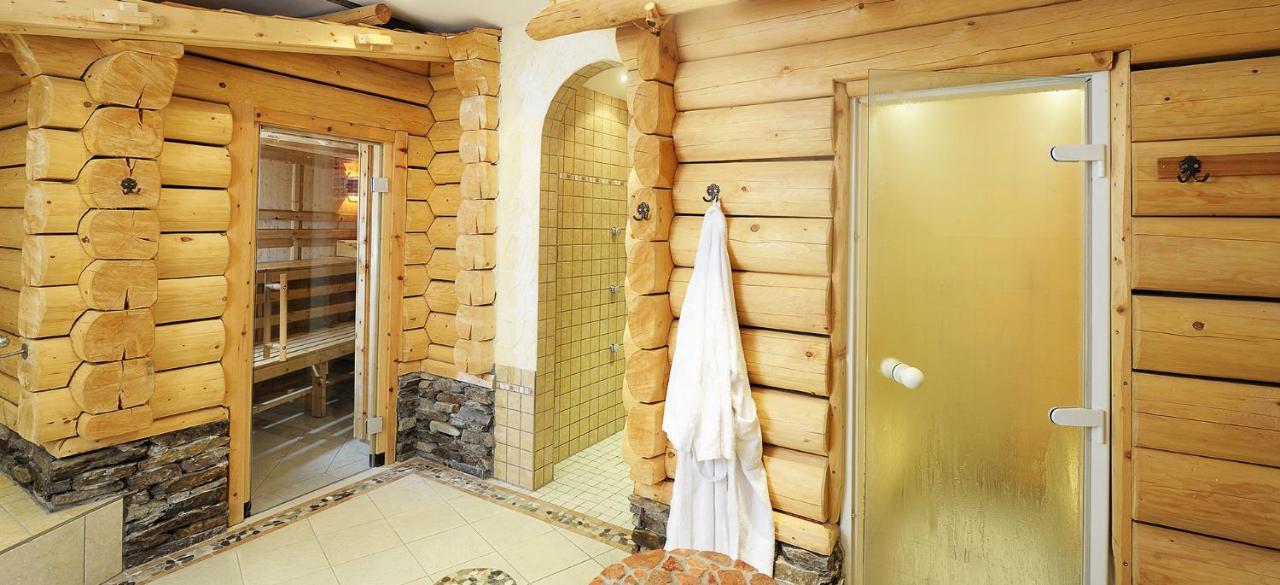 Hotel Kristall B&B Ischgl Kültér fotó