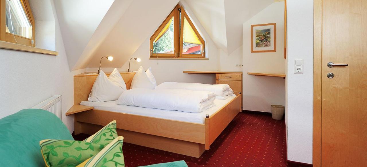 Hotel Kristall B&B Ischgl Kültér fotó