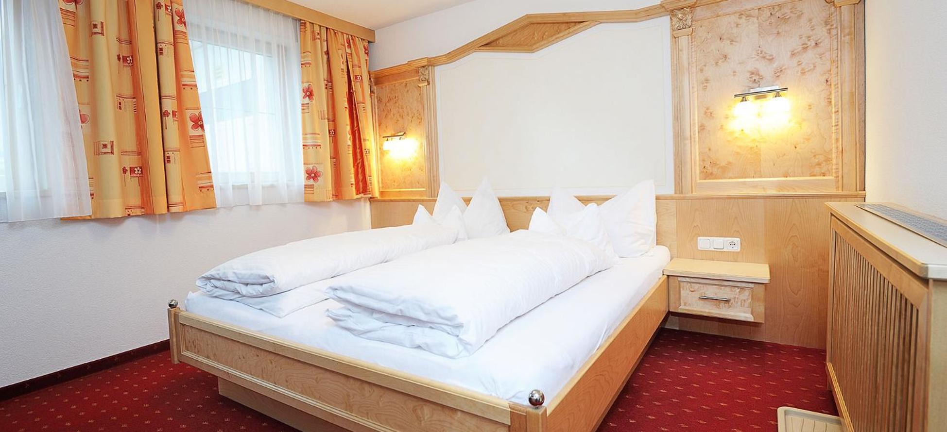 Hotel Kristall B&B Ischgl Kültér fotó