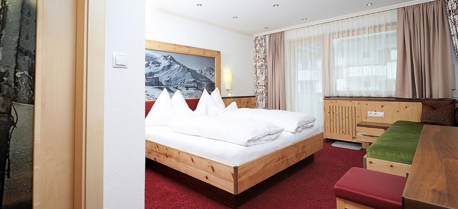Hotel Kristall B&B Ischgl Kültér fotó